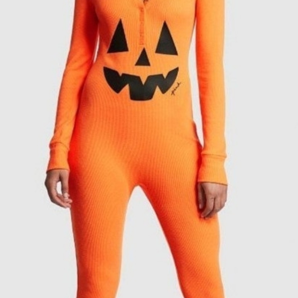 NWT Victorias Secret PINK halloween Pumpkin onesie sz M